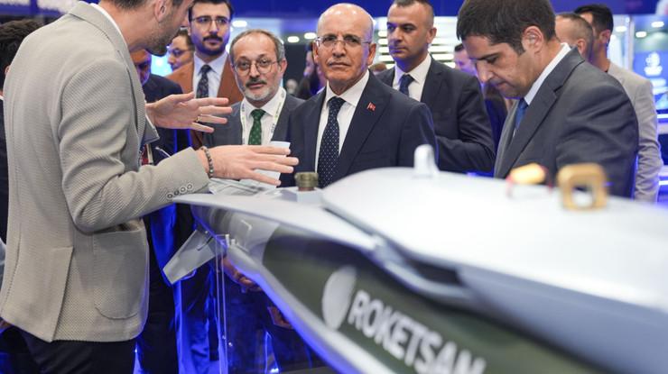 Bakan Şimşek, IDEF 2025'te konuştu