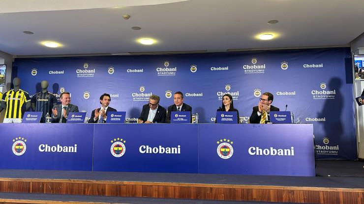 Fenerbahçe'de Chobani ile imzalar atıldı