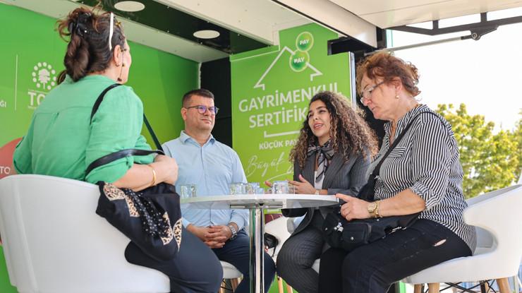 "Gayrimenkul Sertifikası bilgilendirme tır ve çadırları" İstanbul meydanlarında
