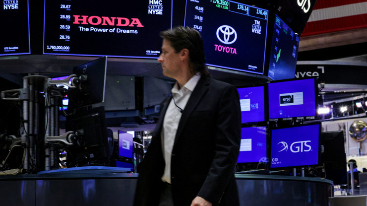 Japon otomotiv devleri eriyor: Toyota, son 2 senenin en düşüğünde