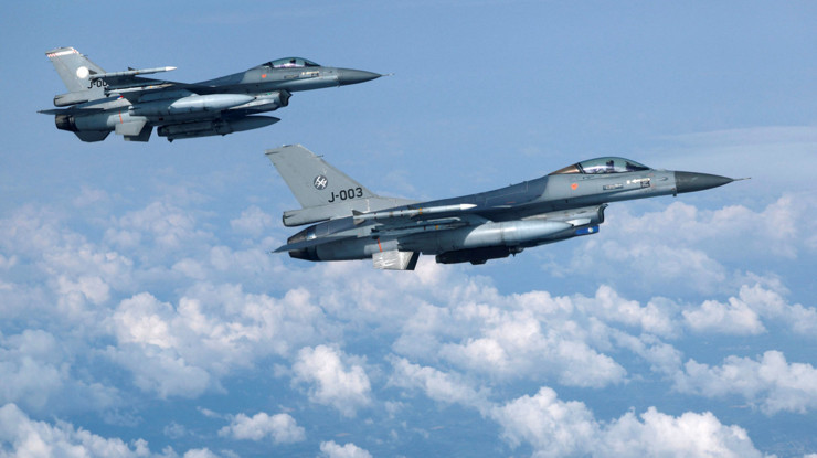Polonya'dan F-16 modernizasyonu için 3.8 milyar dolarlık anlaşma