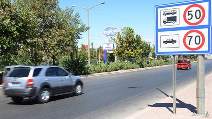 Karayollarında hız sınırları yeniden belirlenecek: Bazı yaya geçitleri kaldırılabilir