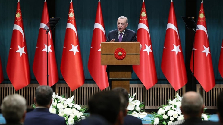 Cumhurbaşkanı Erdoğan: "Eylül'ün ilk haftasında 3 yıllık OVP'yi paylaşacağız"