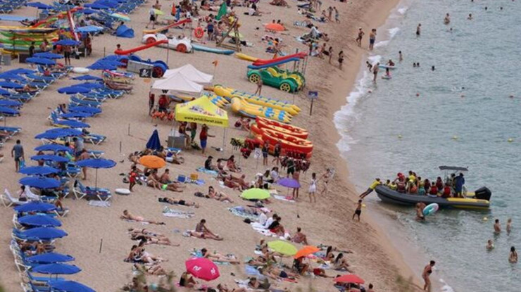 İspanya'dan turizm geliri rekoru: 55,5 milyon turistten 76 milyar 74 milyon euro gelir