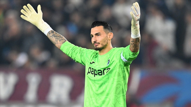 Uğurcan Çakır, rekor bonservis bedeli ile Galatasaray'a transfer oldu