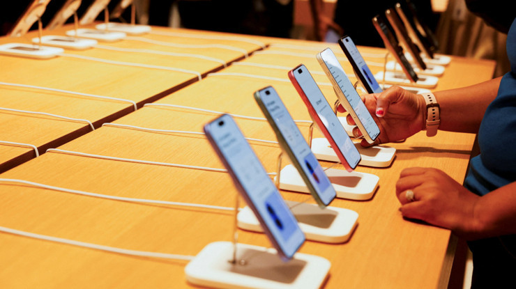 Apple Yönetim Kurulu Başkanı Levinson’dan 20 milyon dolarlık hisse satışı
