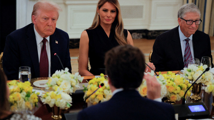 Trump'tan İngiltere'ye ziyaret: Microsoft 30 milyar doları gözden çıkardı