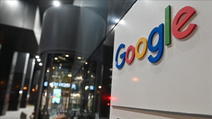 Google yayın devleriyle masaya oturuyor: Yapay zeka için telif ödeyecek
