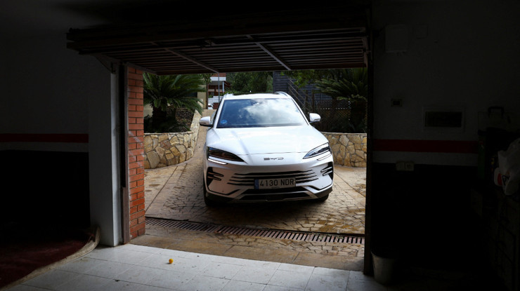 Çinli BYD, Avrupa’da Tesla’yı solladı: Satışlarını üç katına çıkardı