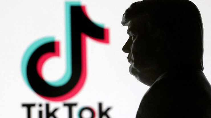 Trump, TikTok'un satılmasının önünü açan kararnameyi imzaladı