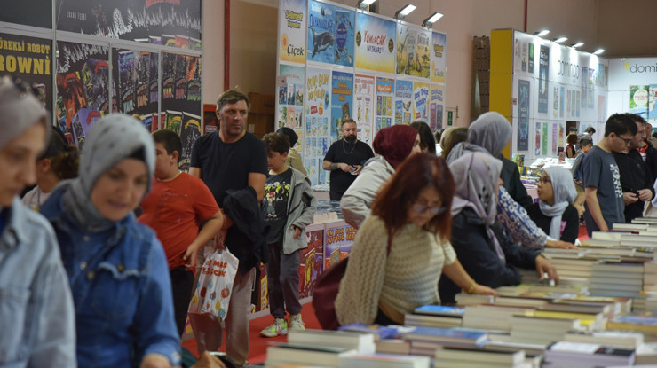 Karadeniz Kitap Fuarı, onuncu yılında kapılarını kitapseverlere açtı