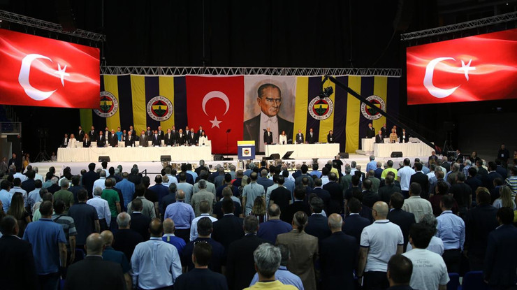 Fenerbahçe'de olağanüstü mali genel kurul kararı