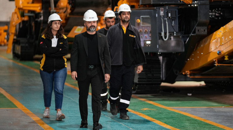 Tornacı olarak başladığı işte 4 fabrika kurdu, 350 kişiye istihdam sağlıyor