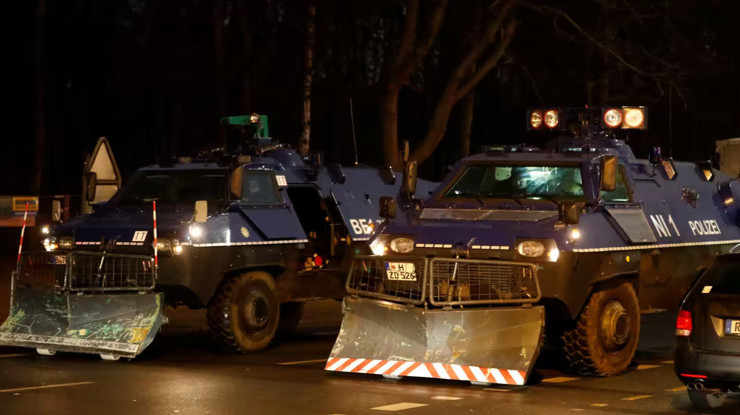 Almanya yaklaşık 7 milyar euroya 424 zırhlı araç satın alacak