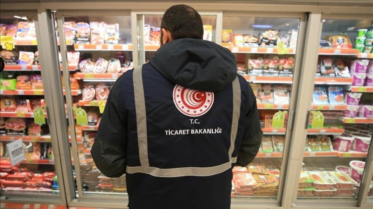 Fahiş fiyat ve stokçuluğa 2,1 milyar TL ceza