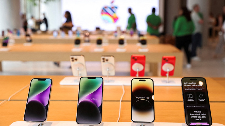 iPhone 17, ilk 10 günde iPhone 16’yı solladı: Çinliler akın etti, rekor geldi