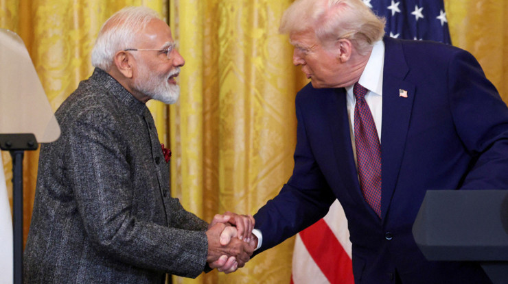 Trump’tan “Hindistan Rus petrolünü bırakıyor” iddiası: Yeni Delhi yalanladı