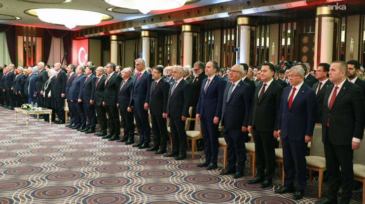 Mehmet Şimşek ile Ali Babacan, 29 Ekim resepsiyonunda bir araya geldi