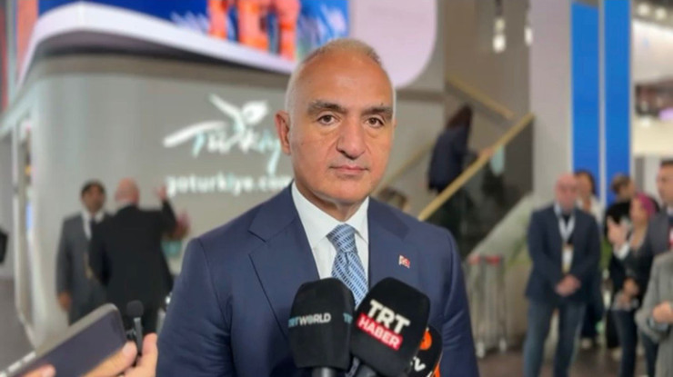 Bakan Ersoy: "Turizmde 64 milyar dolara emin adımlarla gidiyoruz"
