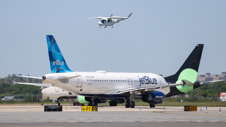 ABD’de uçuşlara kısıtlama geliyor: Hükümet kapanması 40 havalimanını vurdu