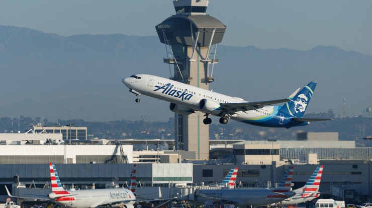 ABD’de uçuş krizi büyüyor: 2 bin 800’den fazla sefer iptal edildi, havayolu durma noktasında
