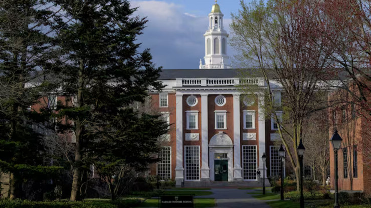 Harvard Üniversitesi'nden Bitcoin hamlesi: BlackRock ETF yatırımı üç katına çıktı