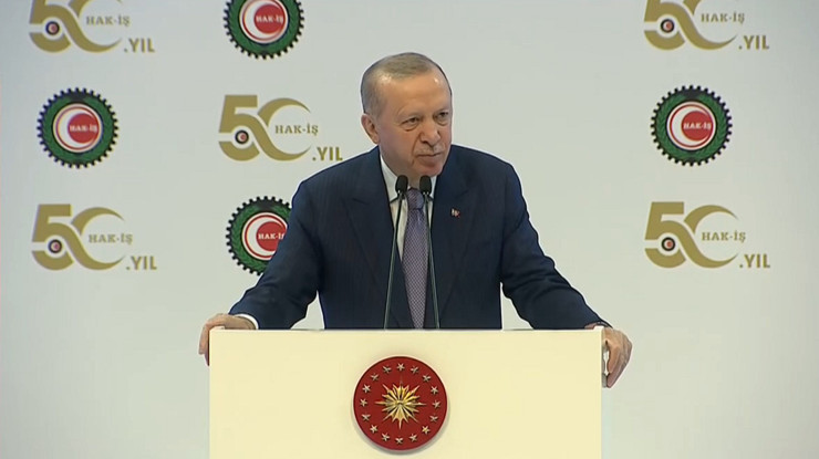 Cumhurbaşkanı Erdoğan'dan 'çalışma barışı' mesajı