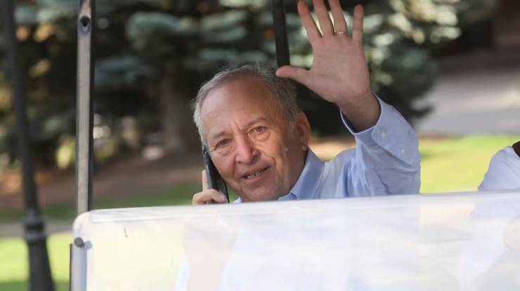 Larry Summers, OpenAI yönetim kurulundan istifa etti
