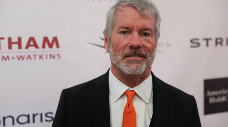 Bitcoin stoku tartışması: Strategy Nasdaq 100’de kaldı, modeli mercek altında