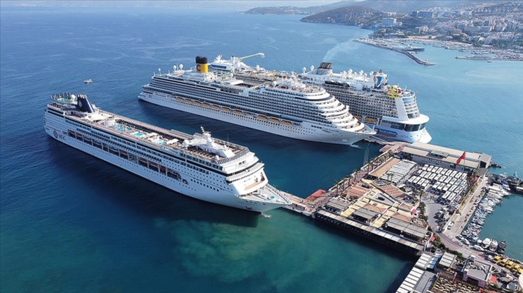 Deniz turizminde tarihi rekor: Türkiye kruvaziyerde 10 ayda 2 milyon yolcuyu aştı