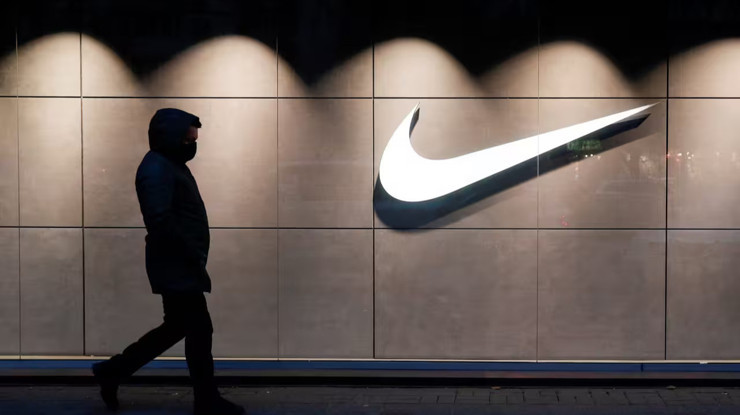 CEO’nun 1 milyon dolarlık alımı Nike hisselerini yukarı taşıdı