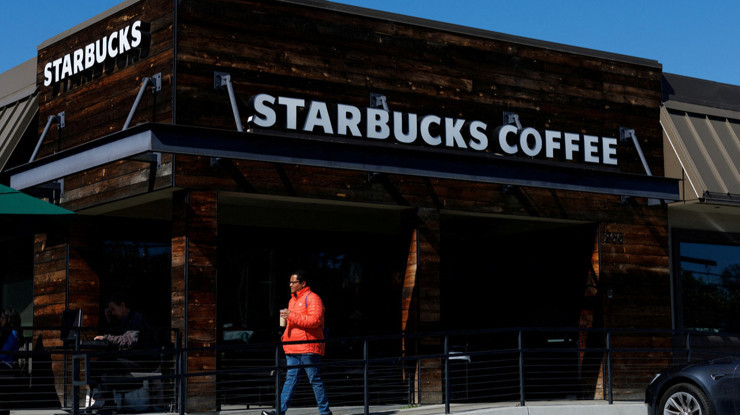 Starbucks 400 mağazasını kapatıyor