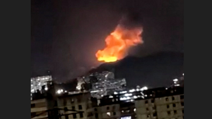 ABD'den Venezuela'ya saldırı: "Maduro ile eşi yakalanarak ülke dışına çıkarıldı"