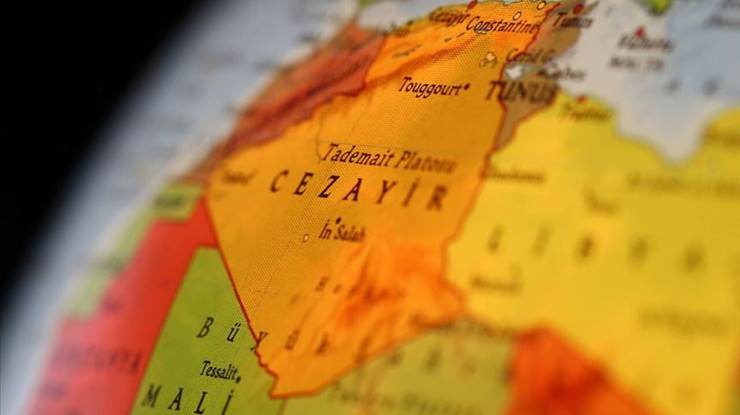 Cezayir'de Merkez Bankası Başkanı Talib görevden alındı