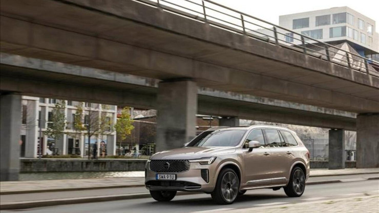 En çok satan modelde kamera arızası: Volvo 431 bin aracı geri çağırdı