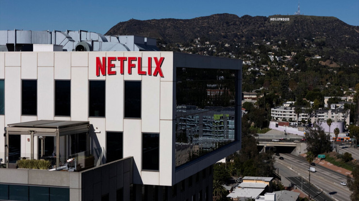 Medya devlerinde satın alma savaşı: Netflix, Warner Bros'u nakitle satın alacak