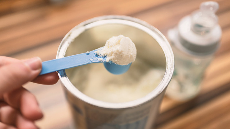 Küresel süt firması birçok ülkede bebek mamalarını geri çağırdı