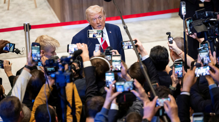 New York Times'tan Trump yazısı: Makamı kişisel kazanca döktü, başkanlığının ilk yılında cebine 1,4 milyar dolar attı