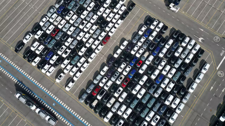 Hindistan, AB otomobillerinde gümrük duvarını indiriyor