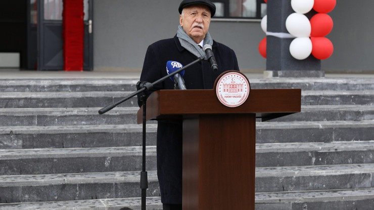Hatay Hüsnü Özyeğin Anadolu Lisesi eğitime başladı