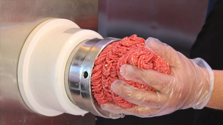 Kıyma fiyatlarını düşürmek için sığır etine ek ithalat kotası açıldı