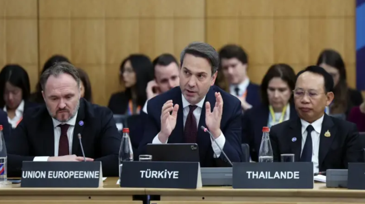 Bakan Bayraktar: "Enerjide temel zorluk talep artışı ve altyapı ihtiyacı"