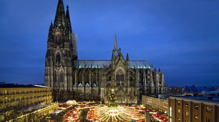 Köln Katedrali turistlere ücretli olacak