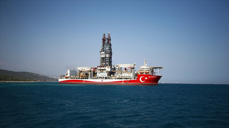 Karadeniz'de yılın ilk keşif sondajı başladı: 3 bin 100 metreye kadar inecek