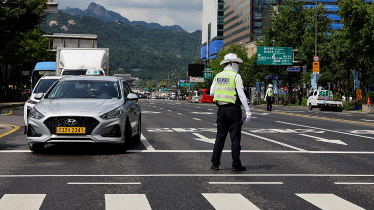 Petrol fiyatındaki artışa karşı önlem aldılar: Benzinli araçlara bir gün trafik yasağı