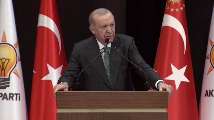Cumhurbaşkanı Erdoğan'dan ekonomi mesajı: "Geçici zorluklarla karşılaşabiliriz, hedeflere bağlıyız"