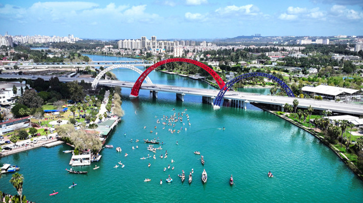 Bir karnavaldan fazlası