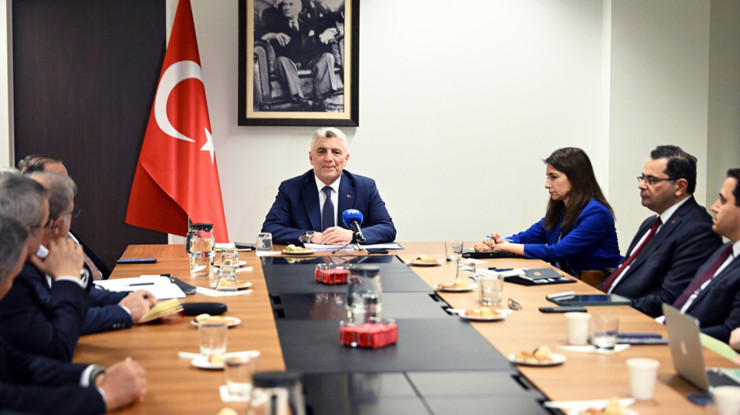 Bakan Bolat: "Türkiye dünyada politika belirleyen 4-5 ülkeden birisi oldu"