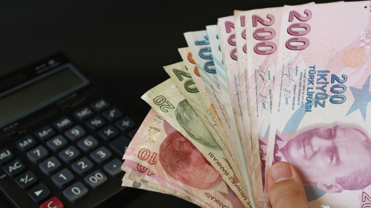 Açlık sınırı asgari ücreti geçti