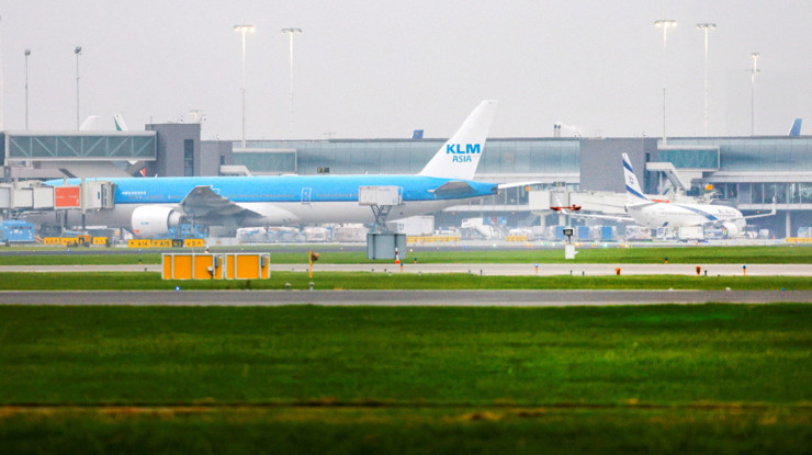 Bir havayolu şirketi daha Suudi Arabistan ve Dubai seferlerini durdurdu